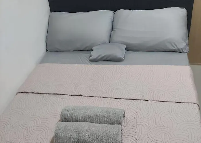 Cozynest In Makati Manila