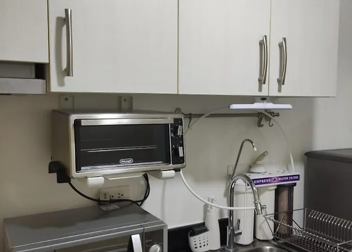 Cozynest In Makati Apartment Manila