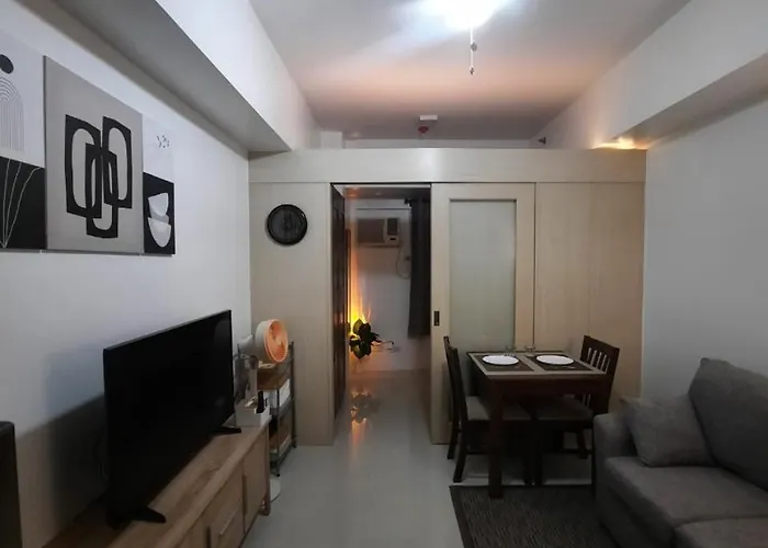 Cozynest In Makati Apartment Manila